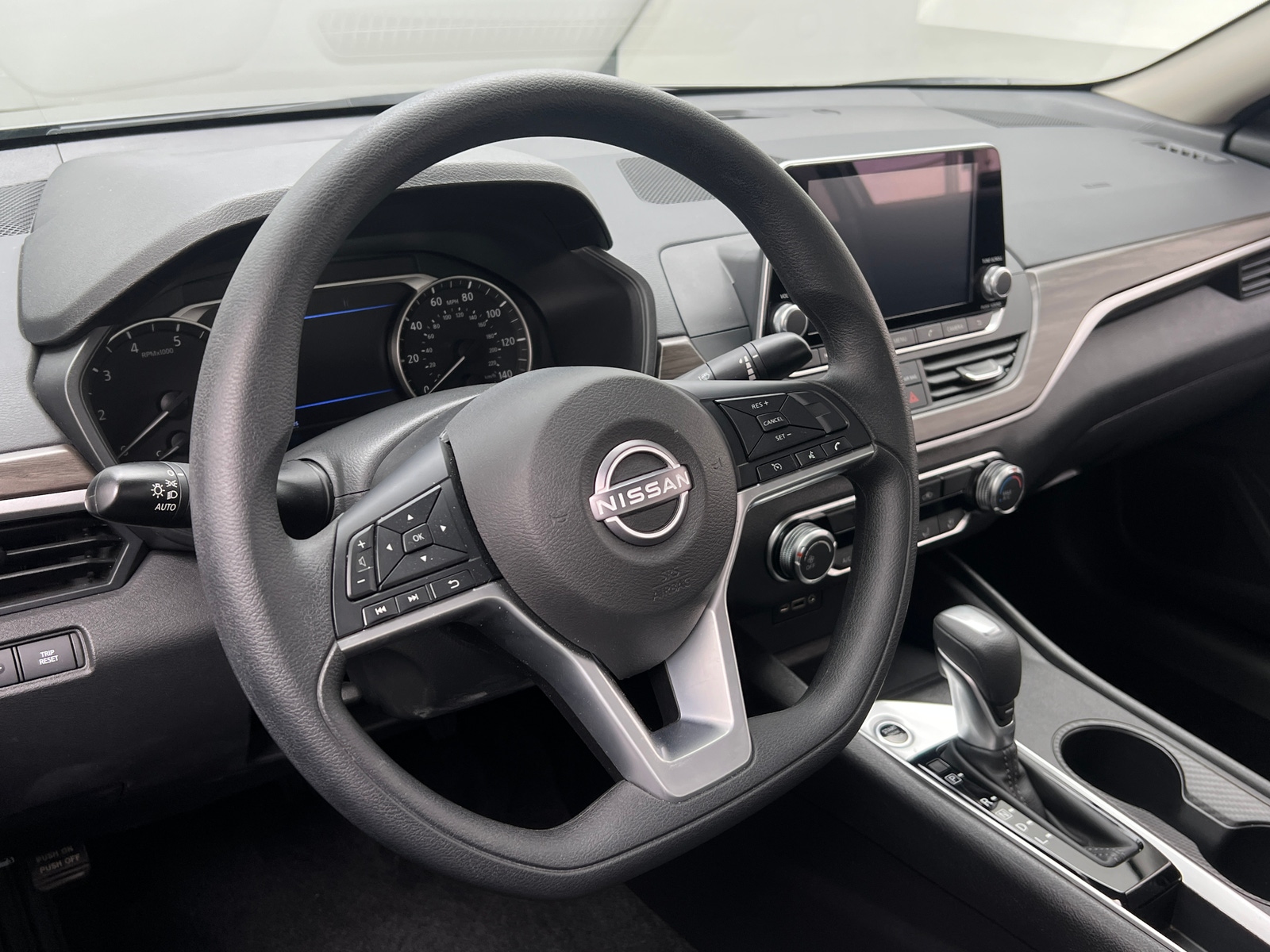 Thumbnail: 2025 Nissan Altima - 5