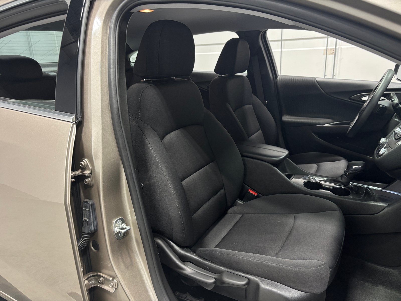 Thumbnail: 2024 Chevrolet Malibu - 2