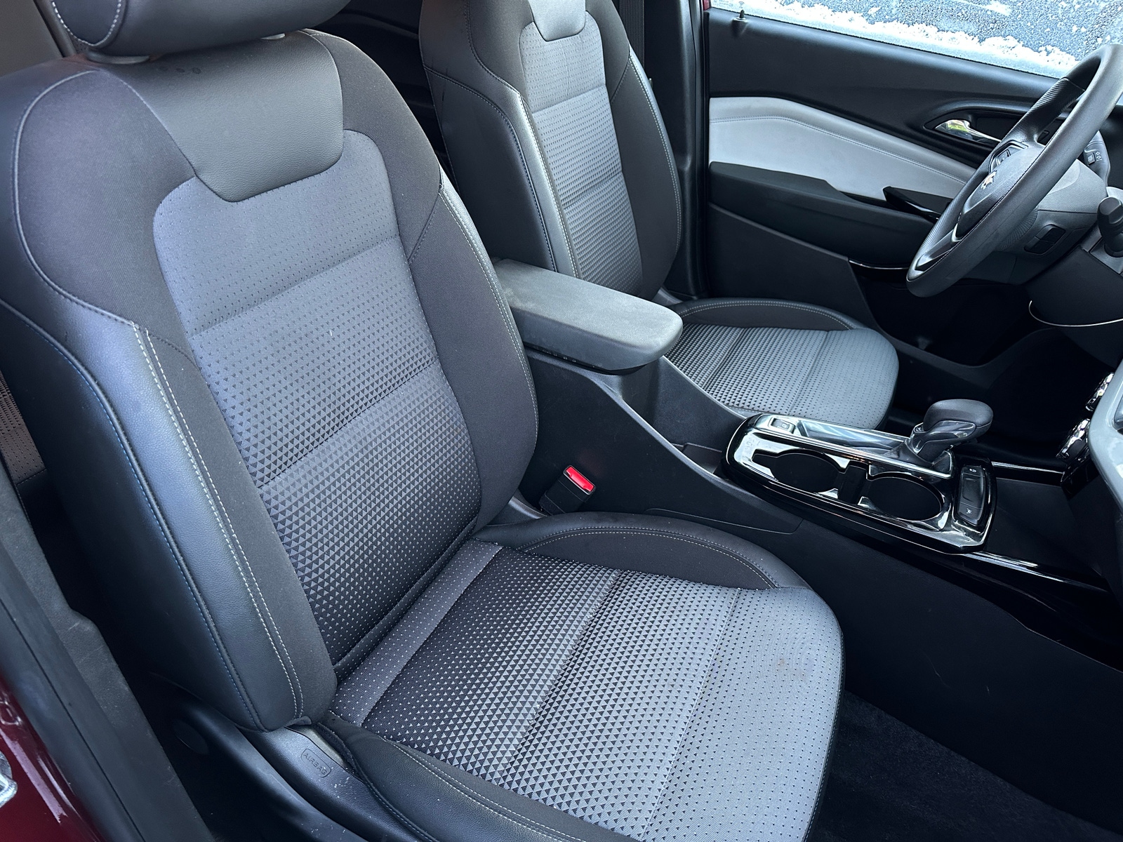 Thumbnail: 2025 Chevrolet Trax - 2