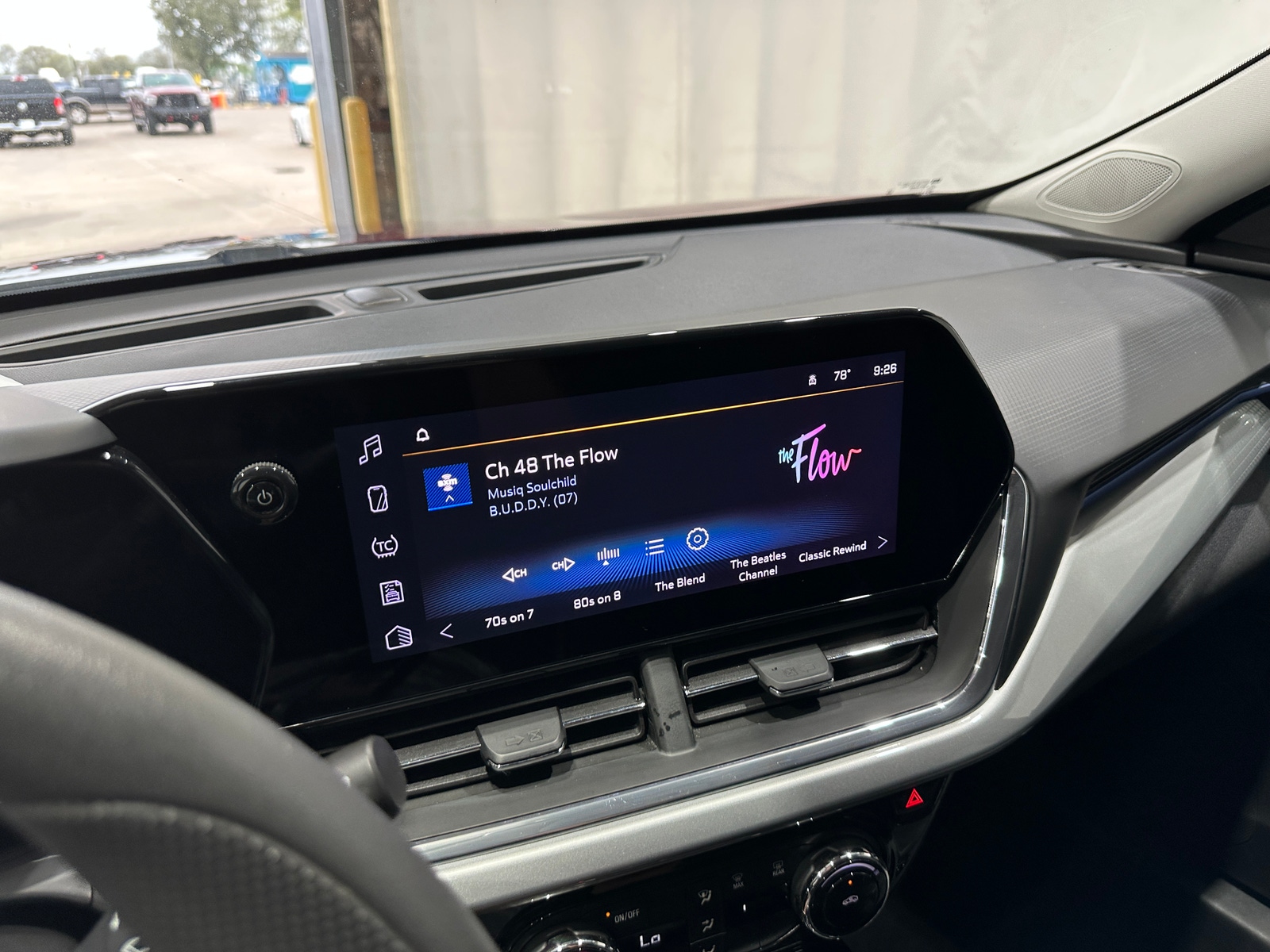 Thumbnail: 2025 Chevrolet Trax - 4