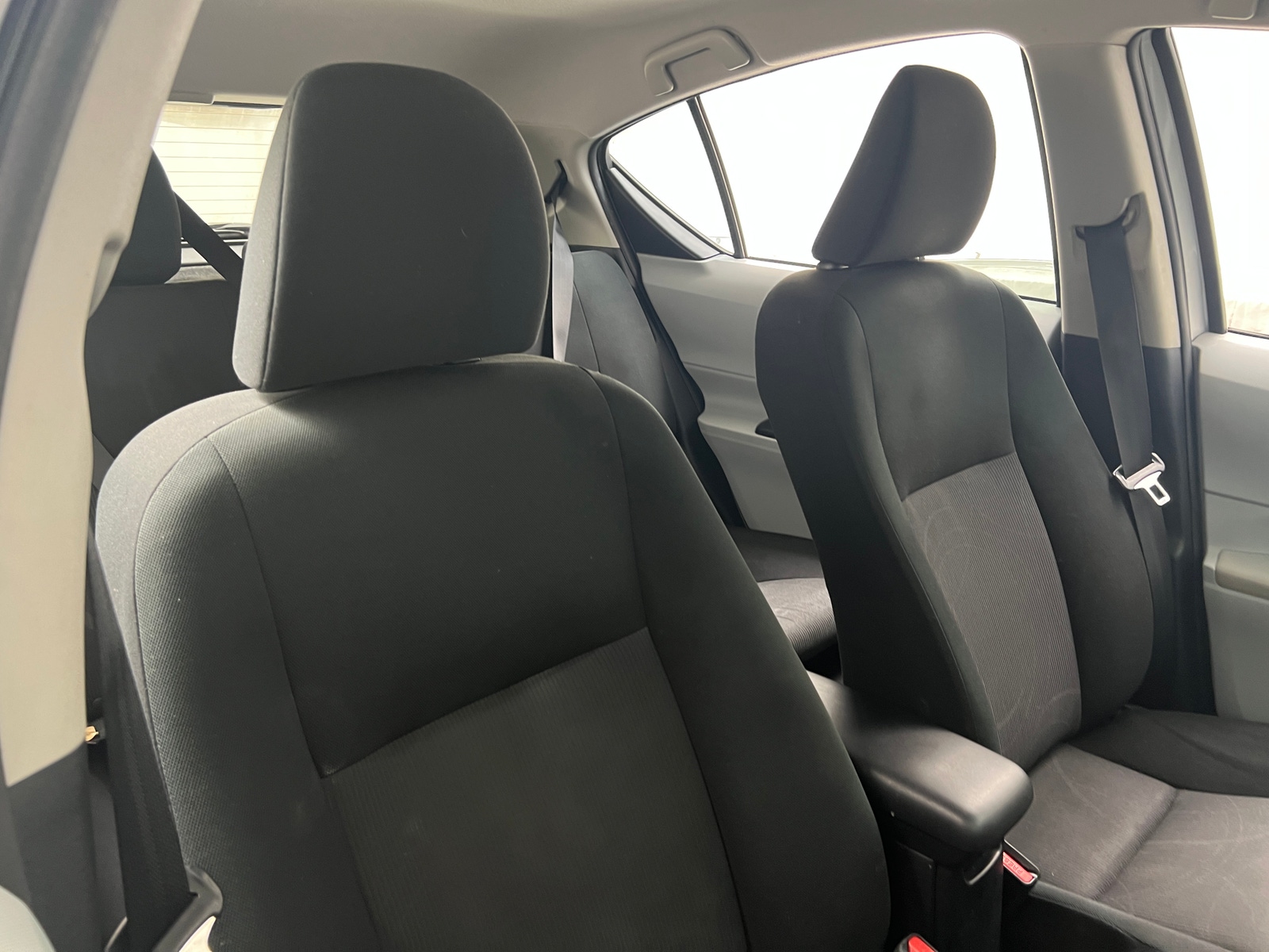 Thumbnail: 2014 Toyota Prius c - 2