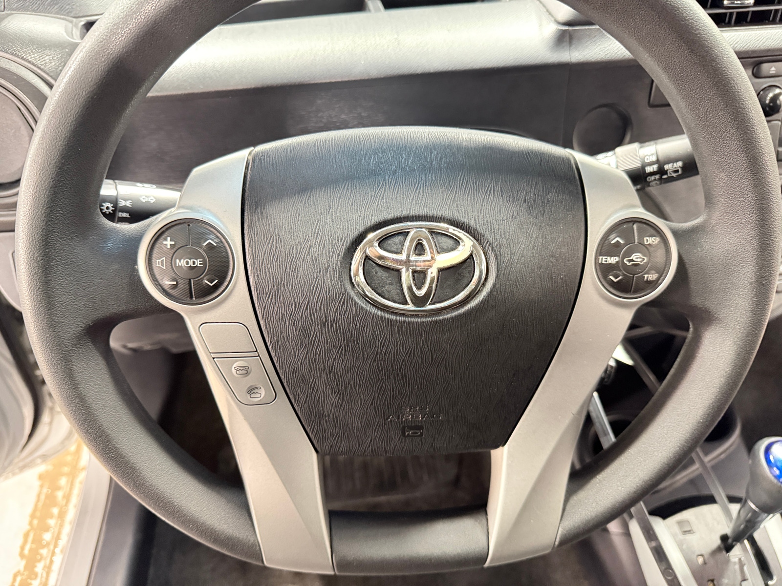 Thumbnail: 2014 Toyota Prius c - 5