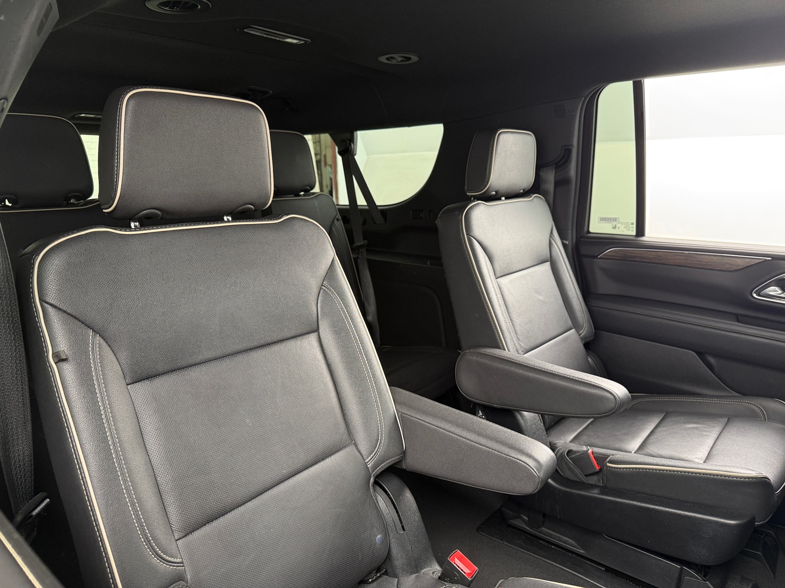 Thumbnail: 2023 Chevrolet Suburban - 5