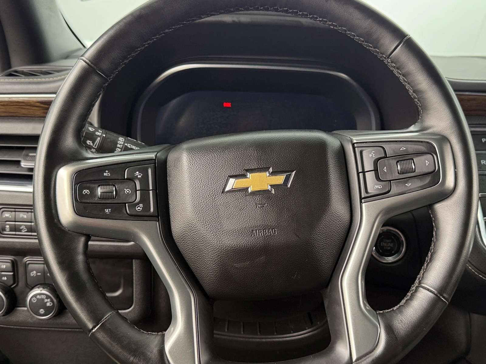 Thumbnail: 2023 Chevrolet Suburban - 4