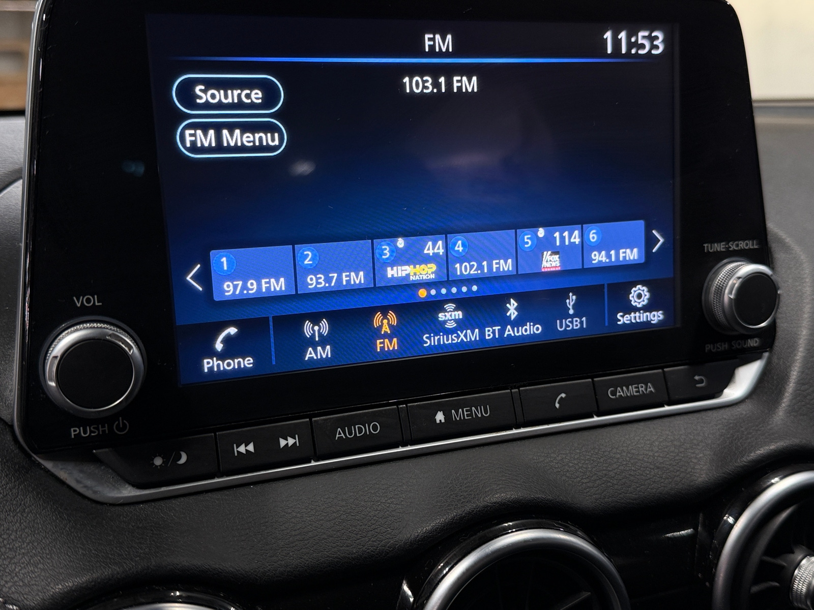 Thumbnail: 2023 Nissan Sentra - 4