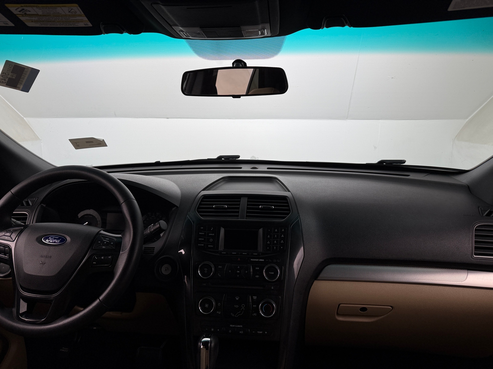 Thumbnail: 2017 Ford Explorer - 3