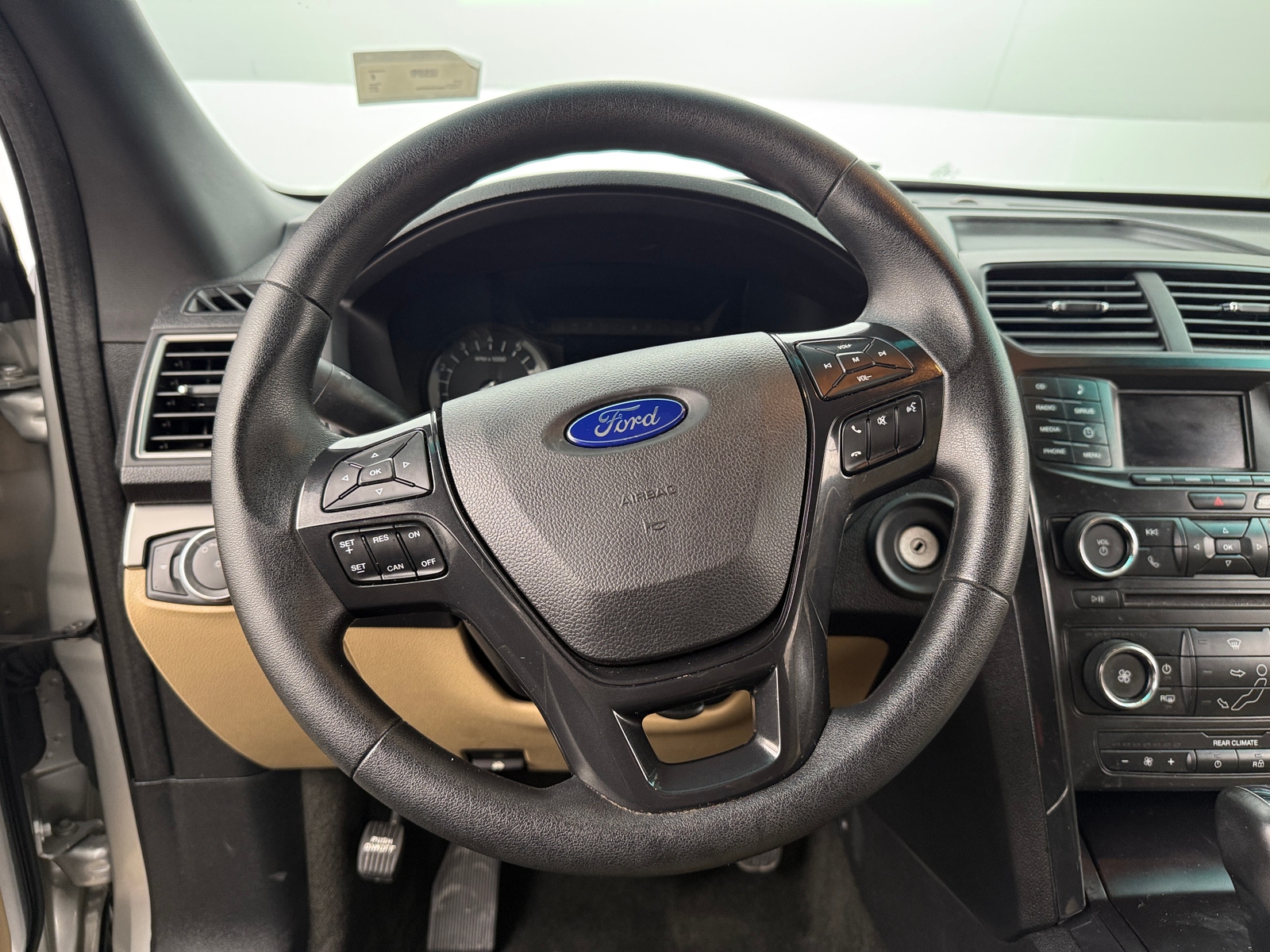 Thumbnail: 2017 Ford Explorer - 5