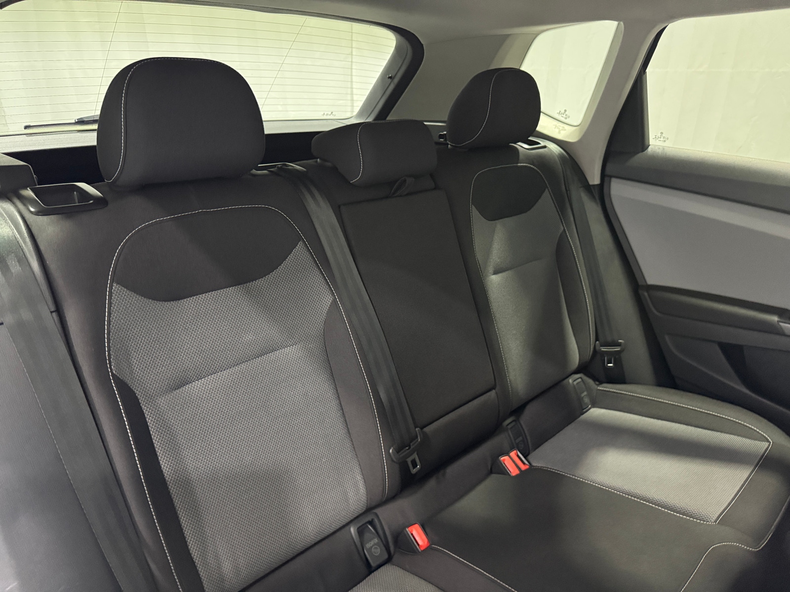 Thumbnail: 2022 Volkswagen Taos - 6