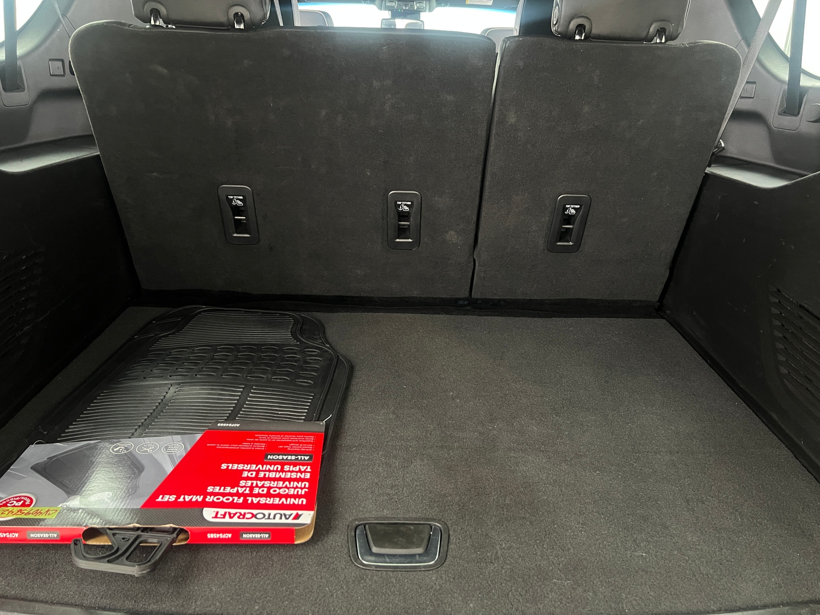 Thumbnail: 2023 Chevrolet Suburban - 6