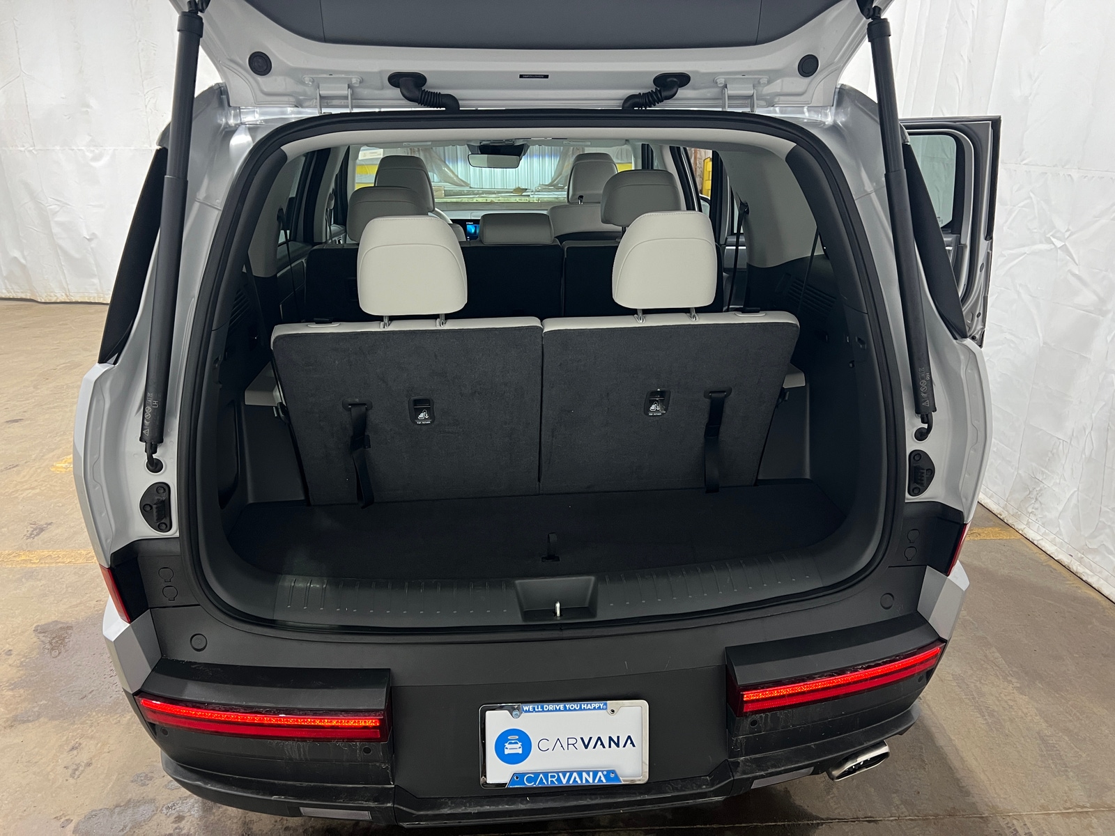 Thumbnail: 2025 Hyundai Santa Fe - 6