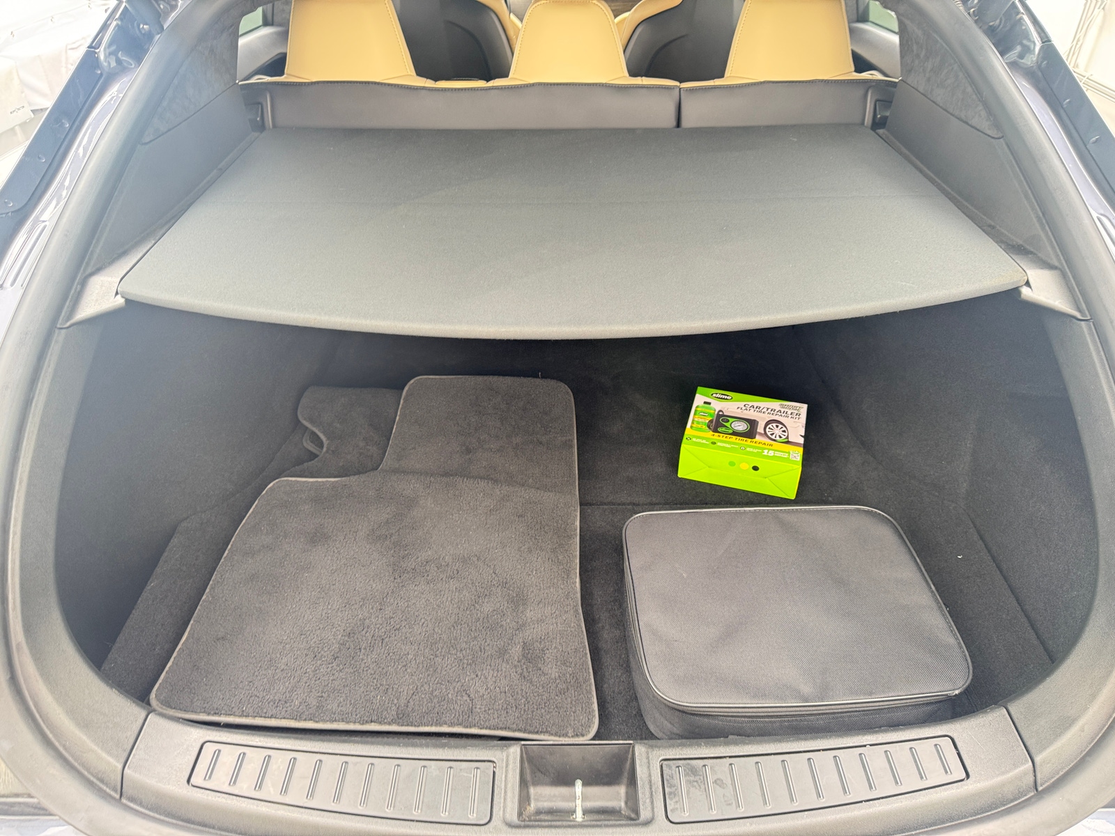 Thumbnail: 2015 Tesla Model S - 6