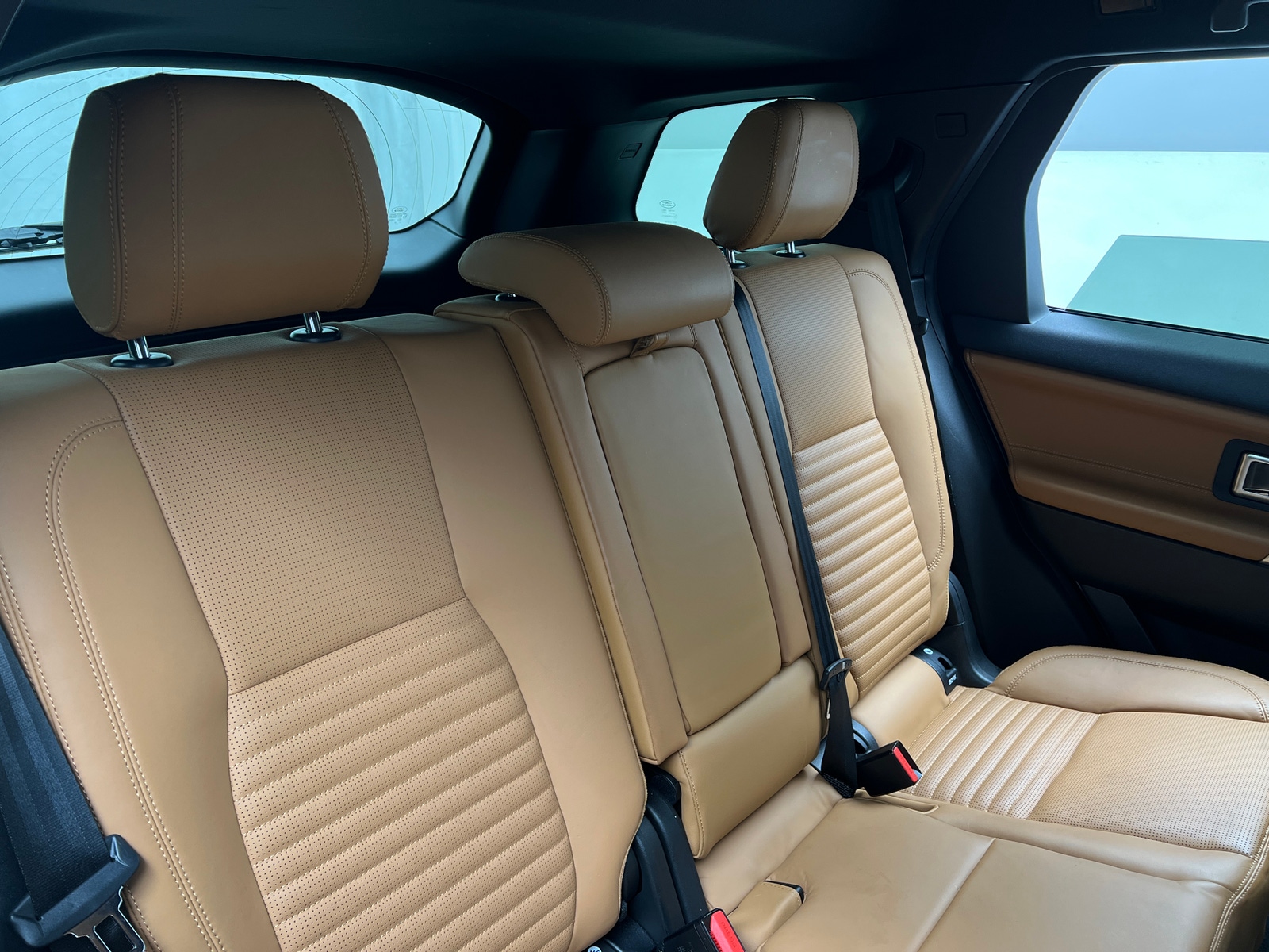 Thumbnail: 2019 Land Rover Discovery Sport - 5