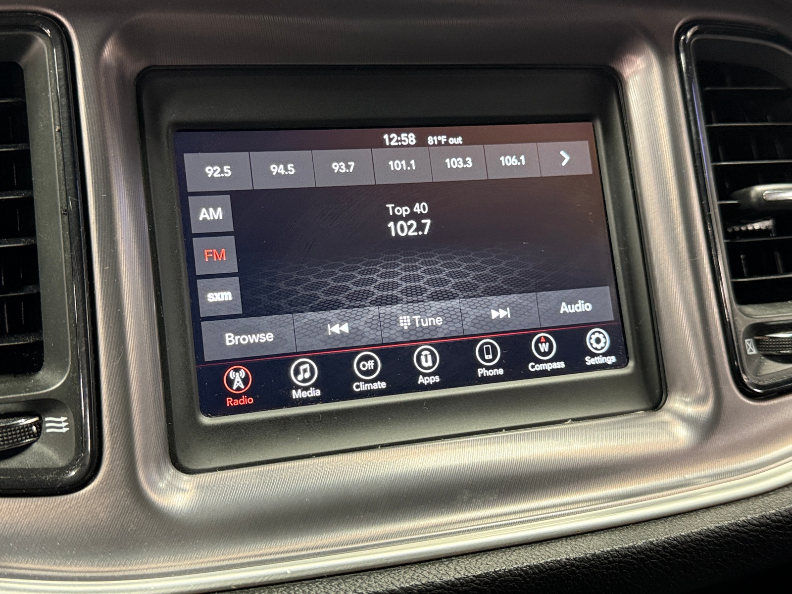 Thumbnail: 2019 Dodge Challenger - 3