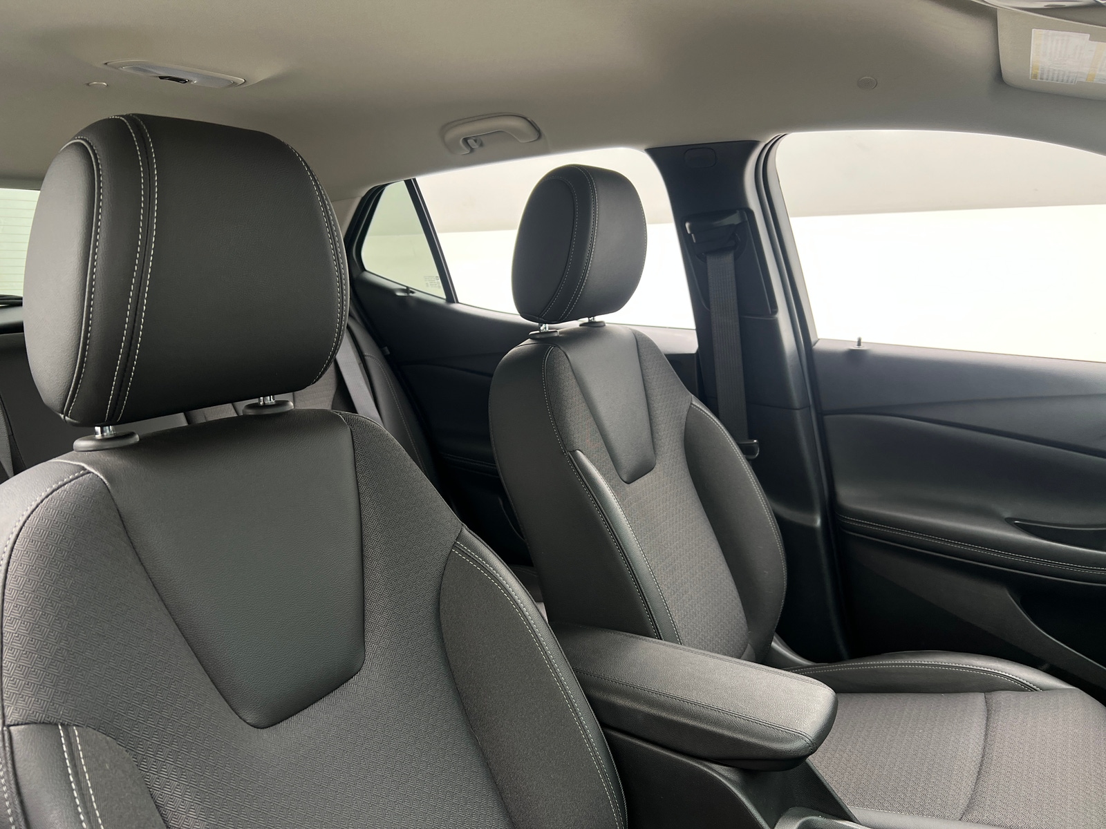 Thumbnail: 2025 Buick Encore GX - 2