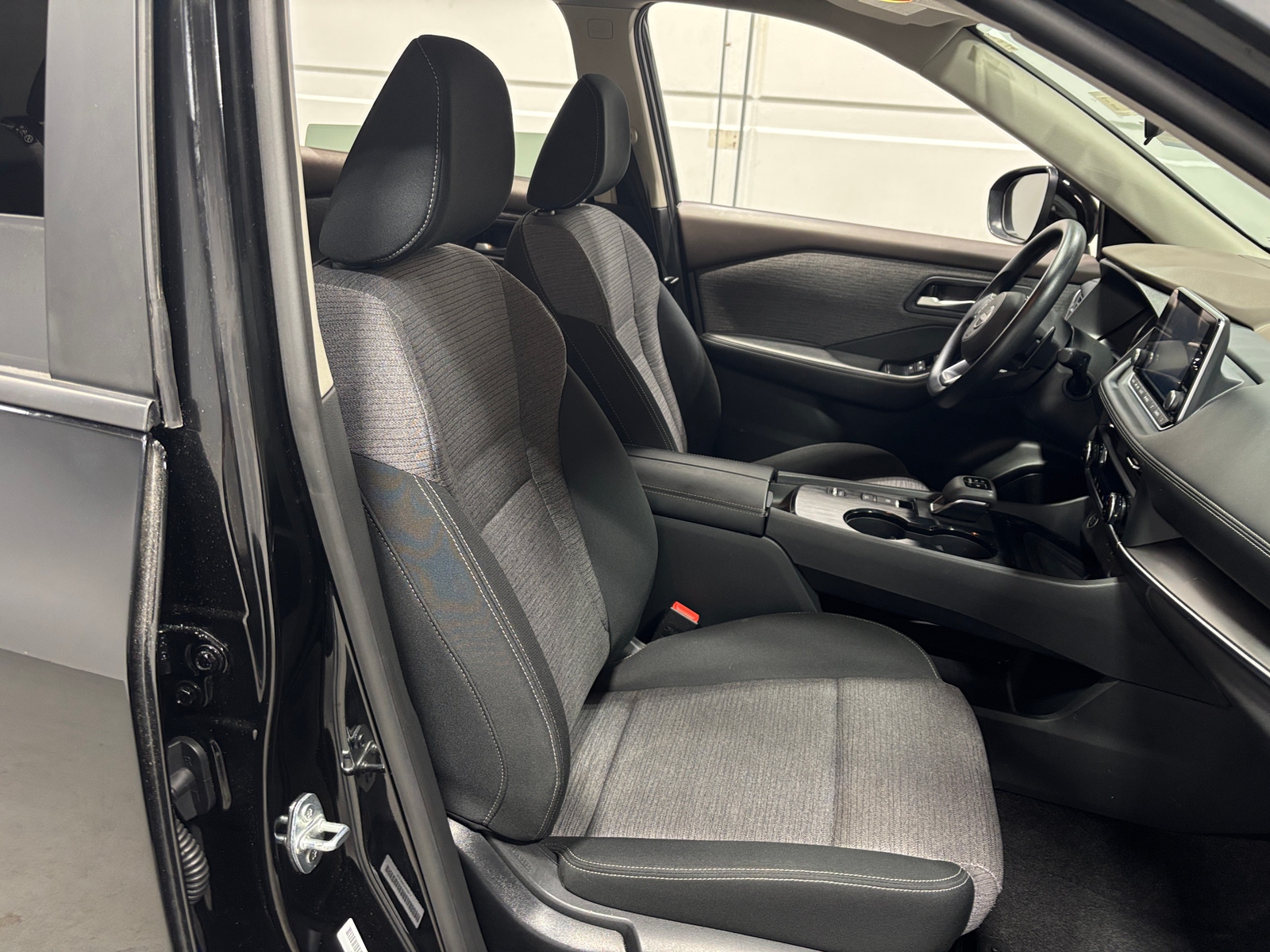 Thumbnail: 2023 Nissan Rogue - 2