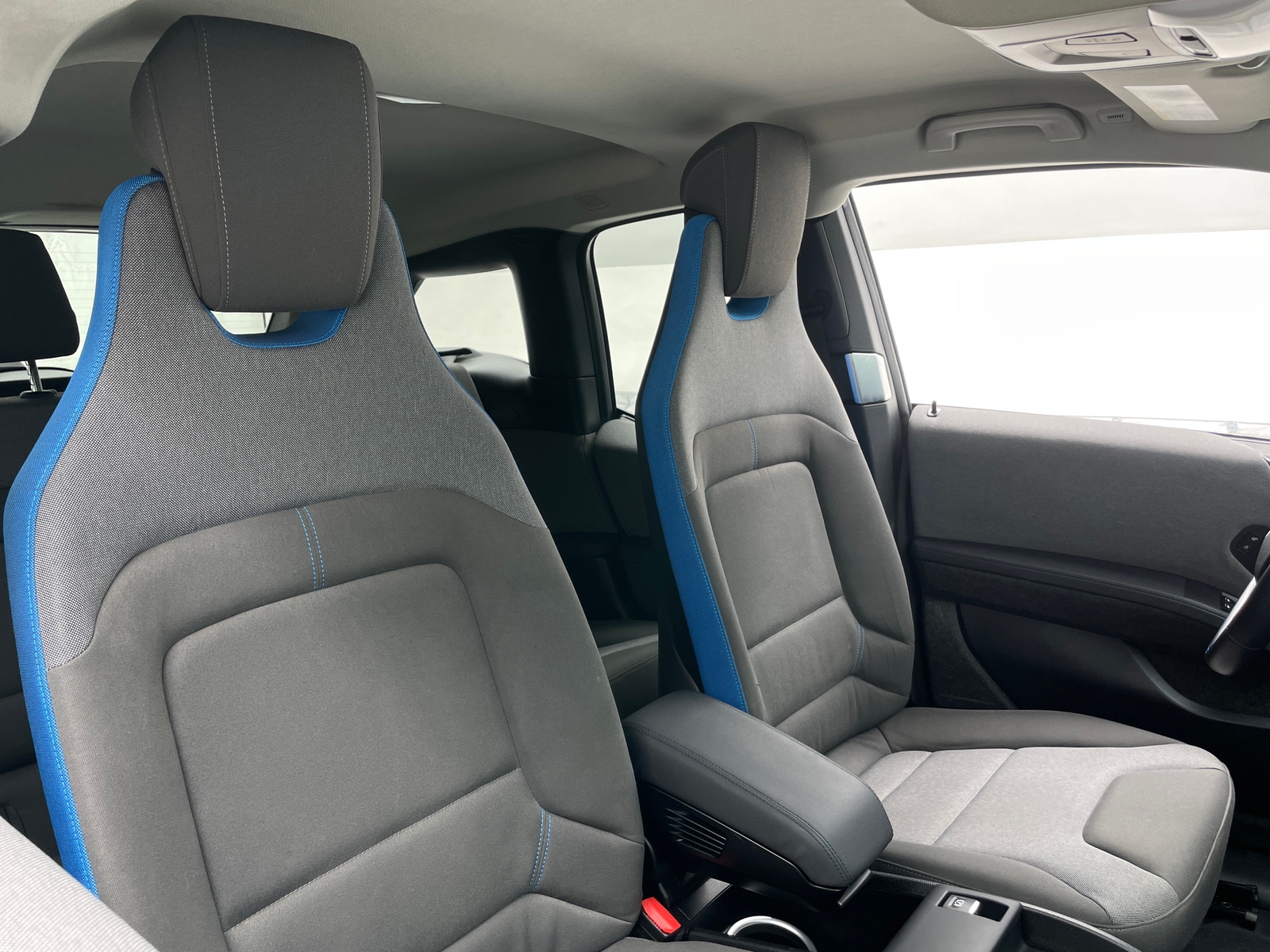 Thumbnail: 2021 BMW i3 - 2