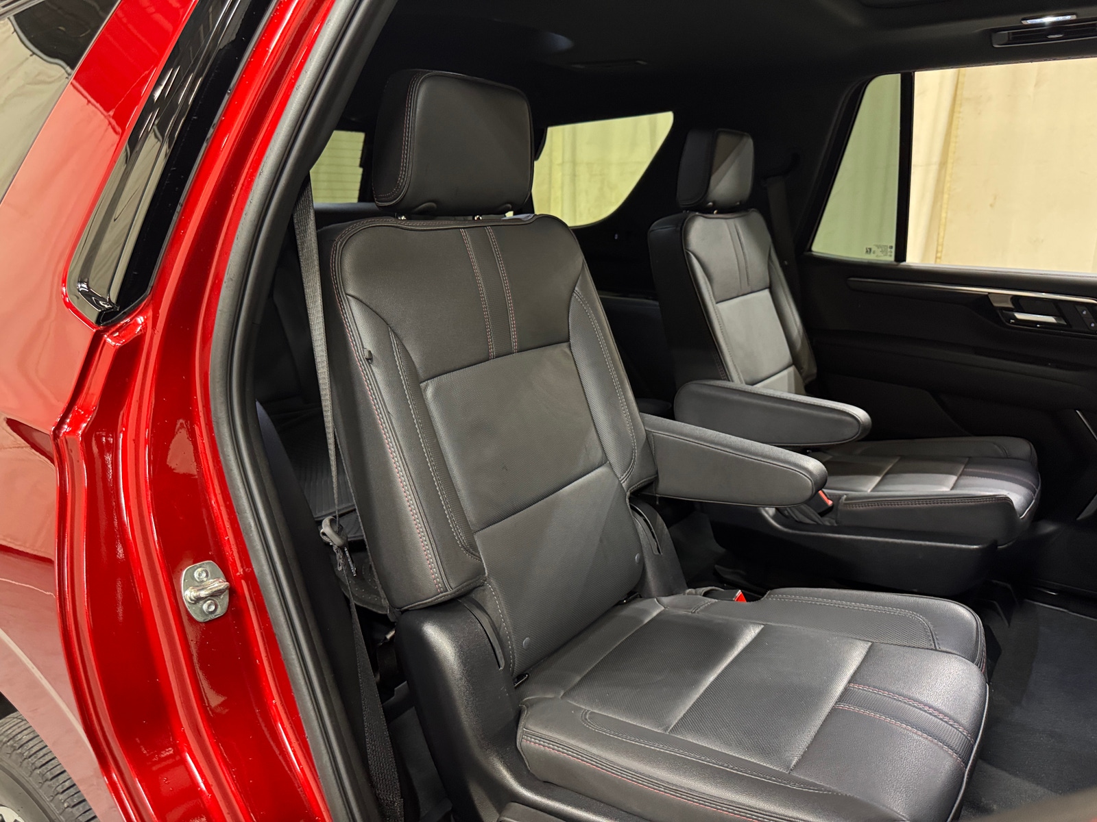 Thumbnail: 2025 Chevrolet Tahoe - 5