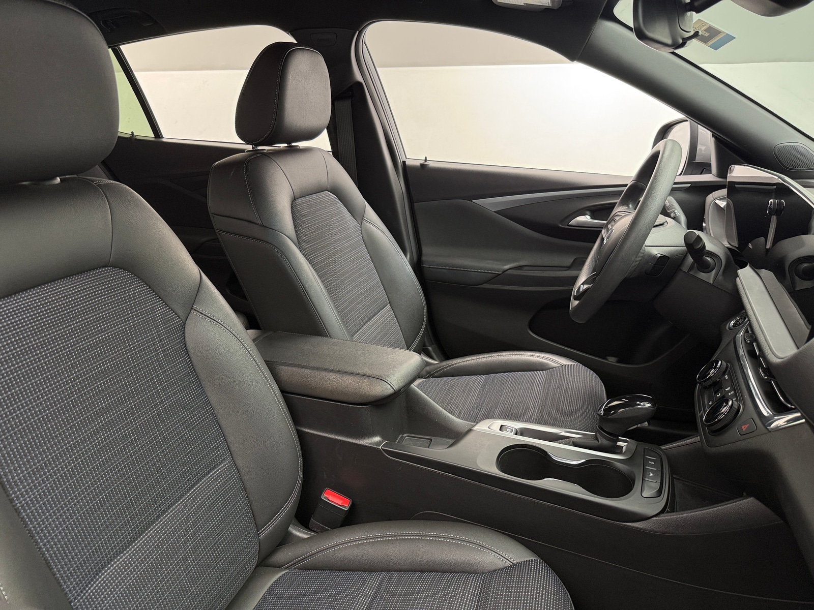 Thumbnail: 2025 Buick Envista - 2