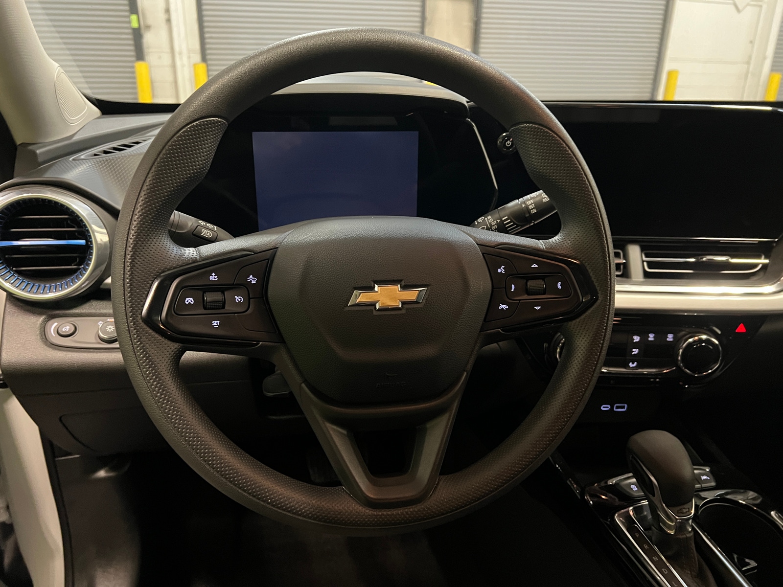 Thumbnail: 2025 Chevrolet Trax - 5