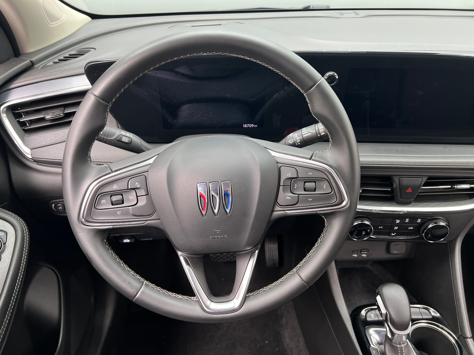 Thumbnail: 2025 Buick Encore GX - 5