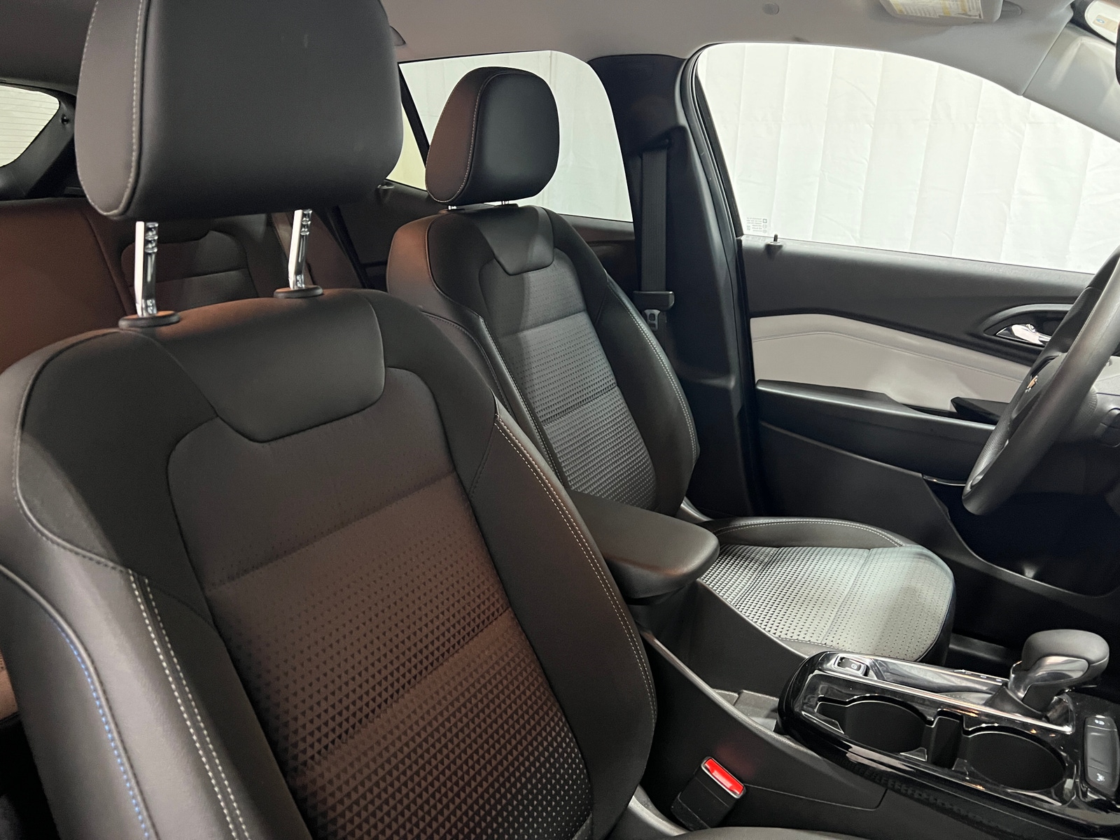 Thumbnail: 2025 Chevrolet Trax - 2