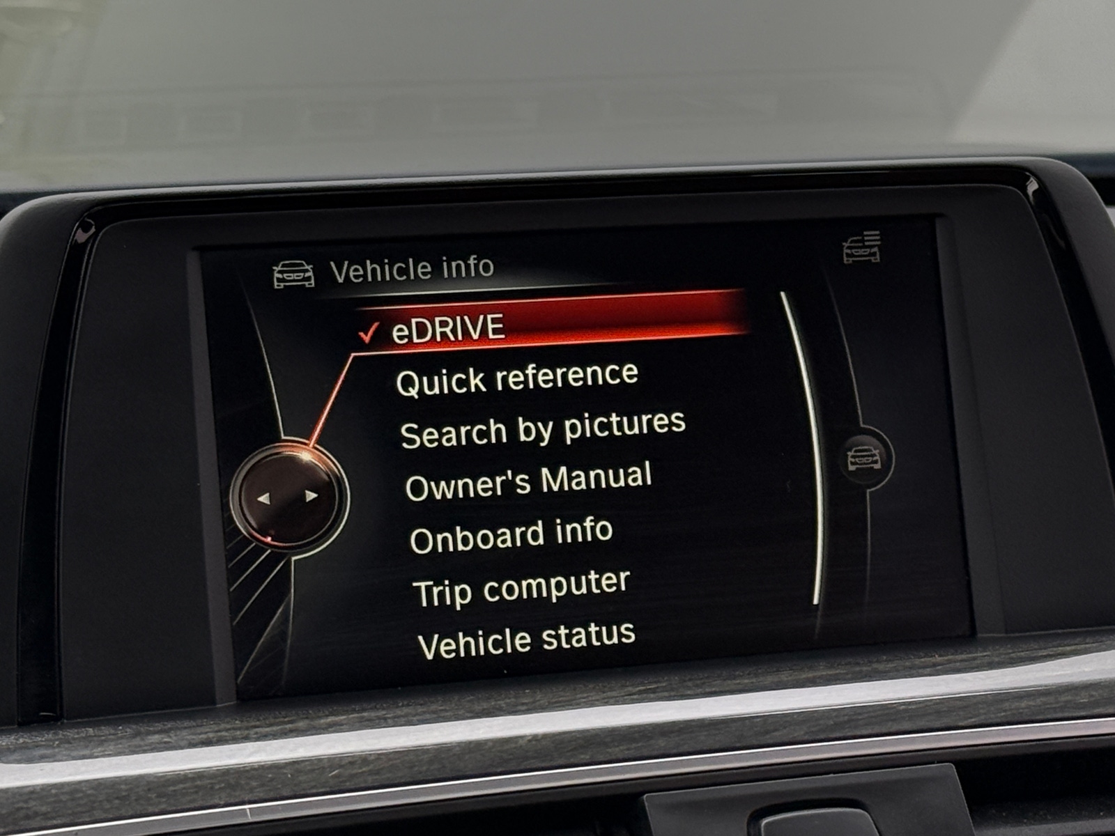 Thumbnail: 2017 BMW 3 Series - 3