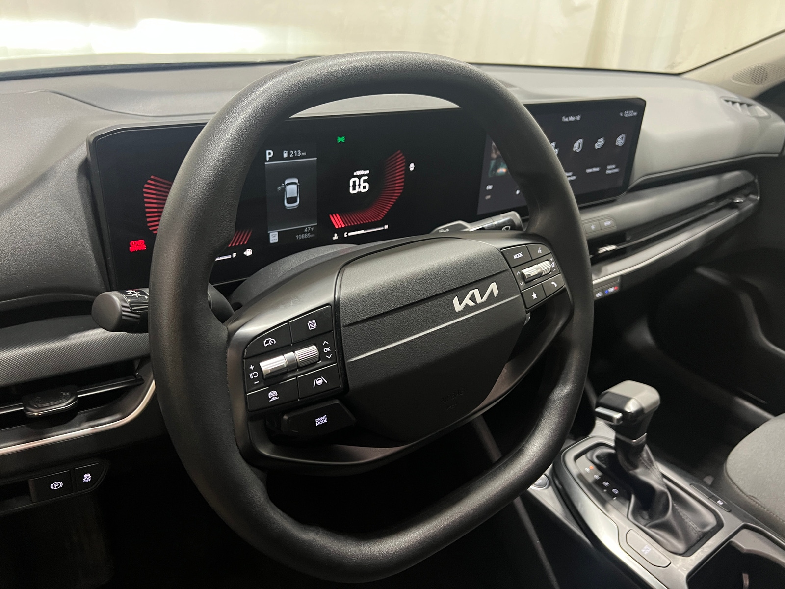 Thumbnail: 2025 Kia K4 - 5