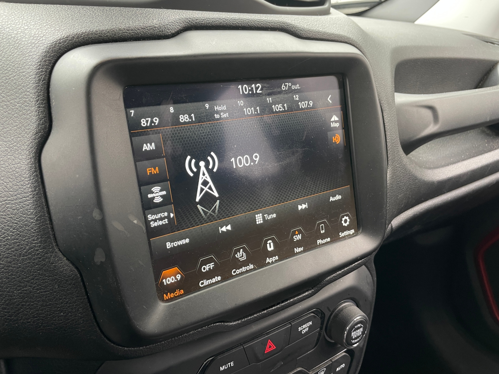 Thumbnail: 2020 Jeep Renegade - 3