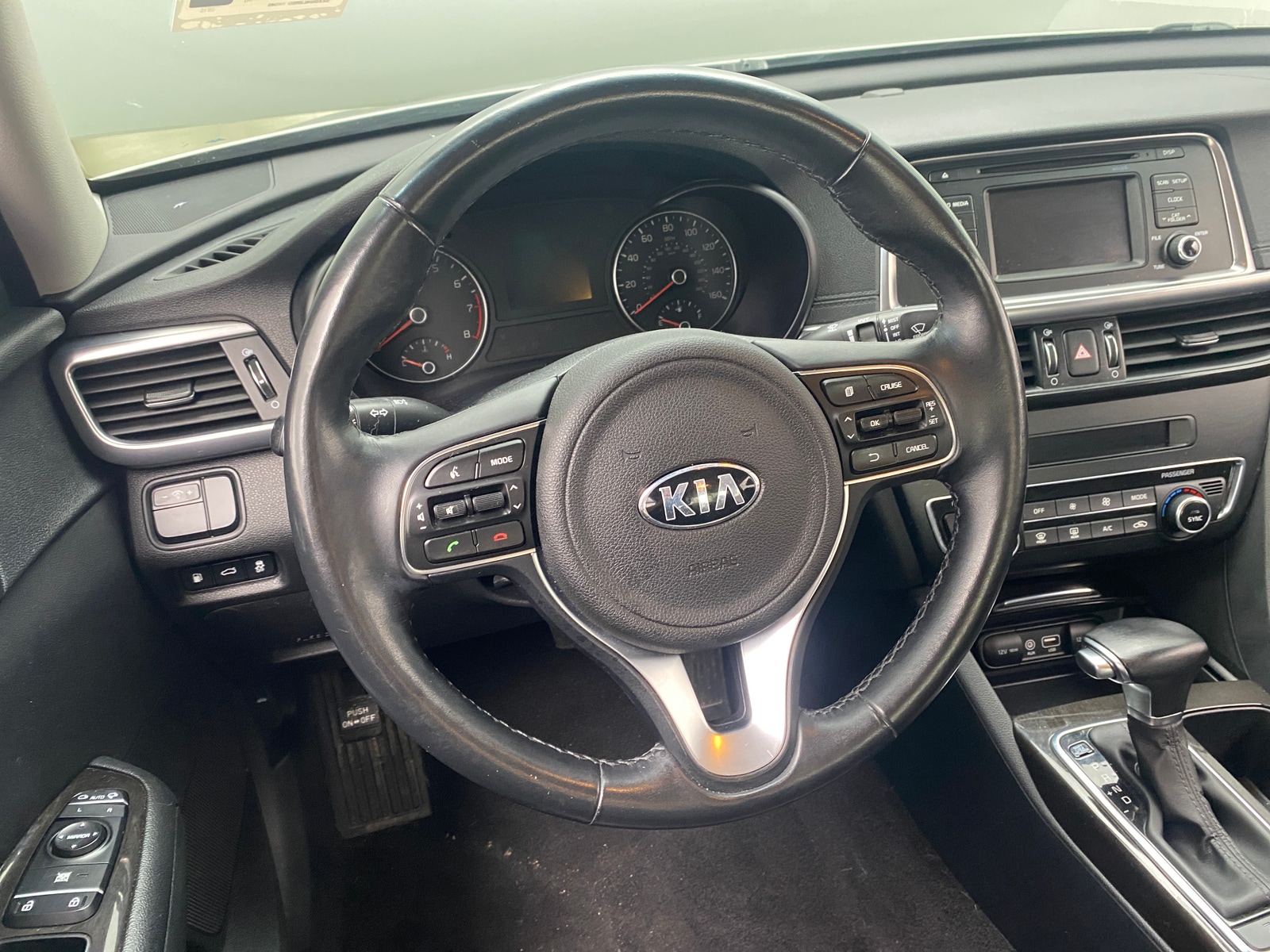 Thumbnail: 2016 Kia Optima - 4