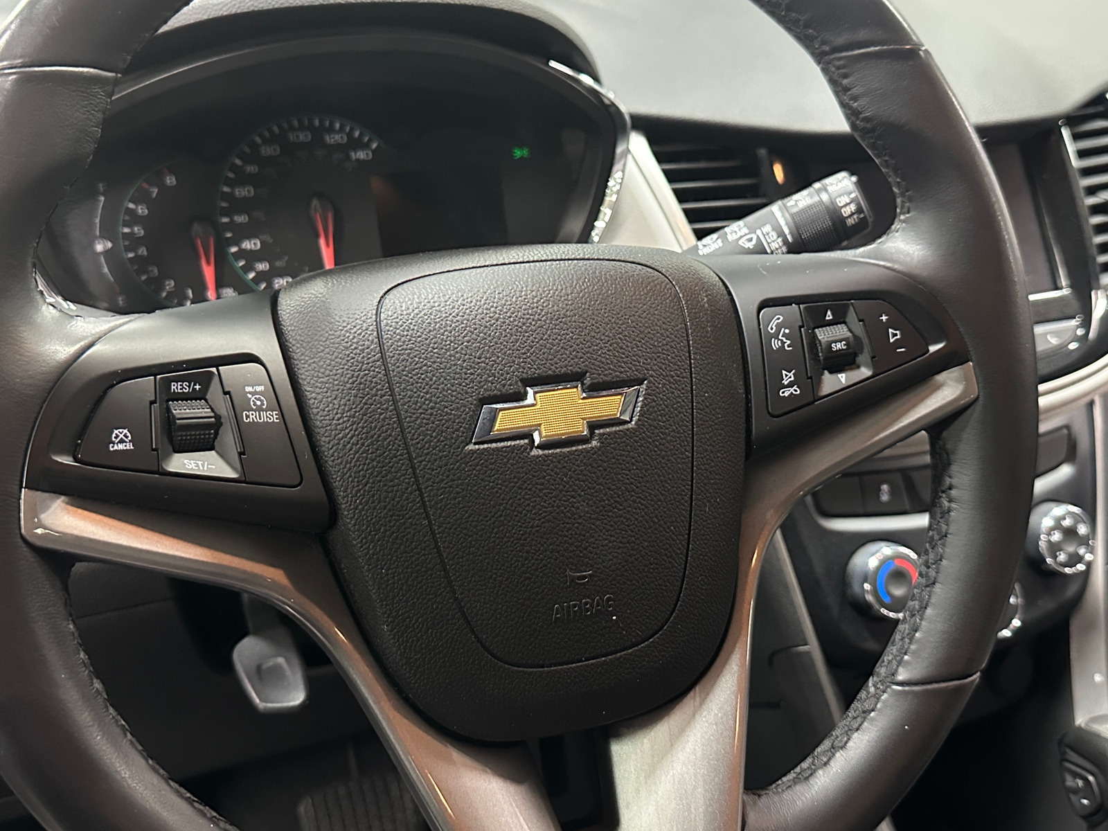 Thumbnail: 2020 Chevrolet Trax - 5