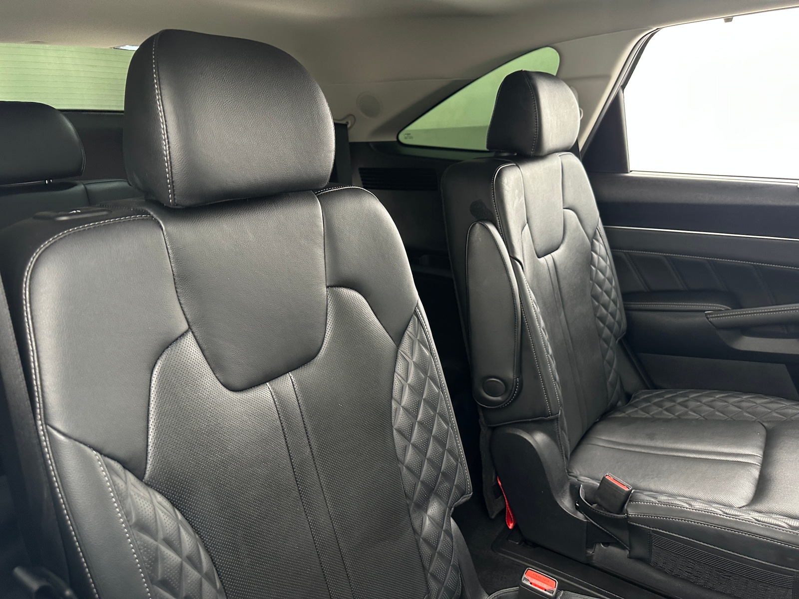 Thumbnail: 2023 Kia Sorento - 5