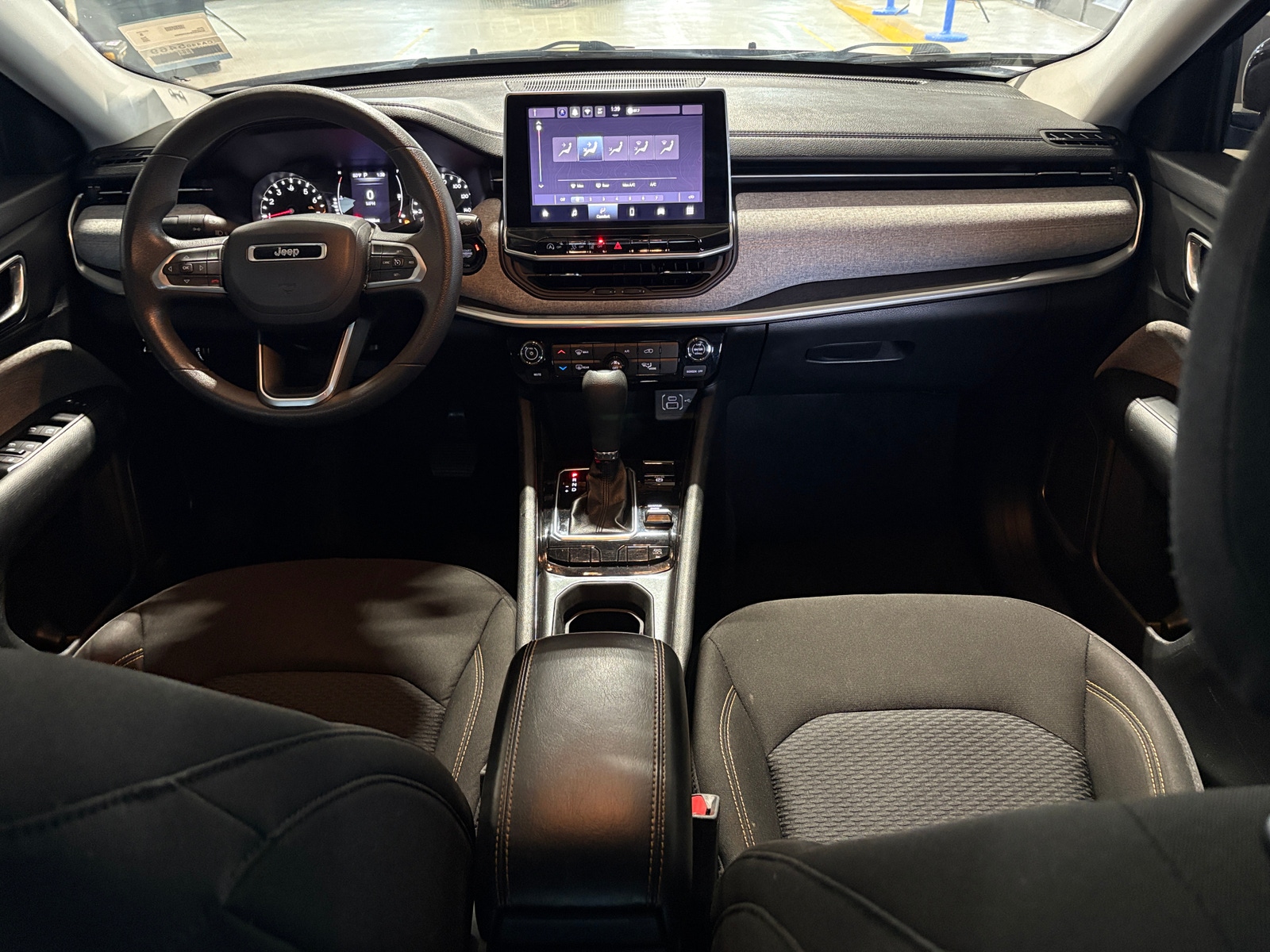 Thumbnail: 2022 Jeep Compass - 3