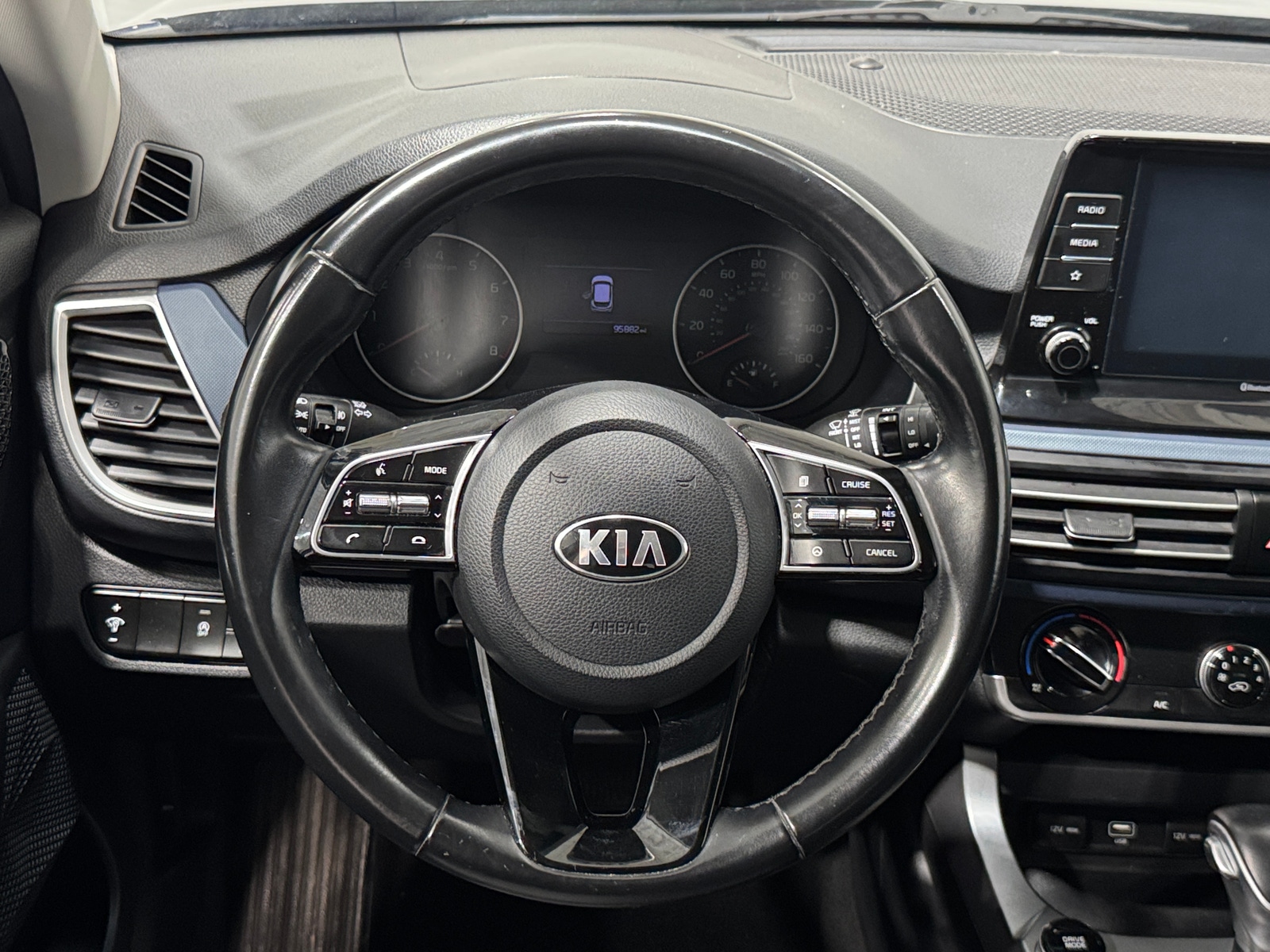 Thumbnail: 2021 Kia Seltos - 4