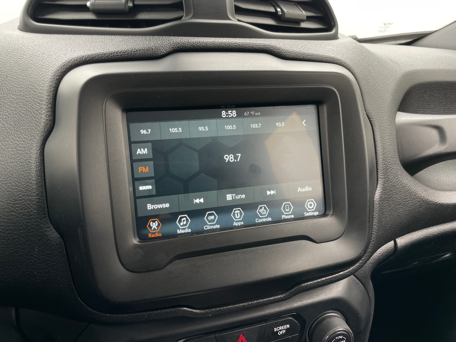 Thumbnail: 2020 Jeep Renegade - 4