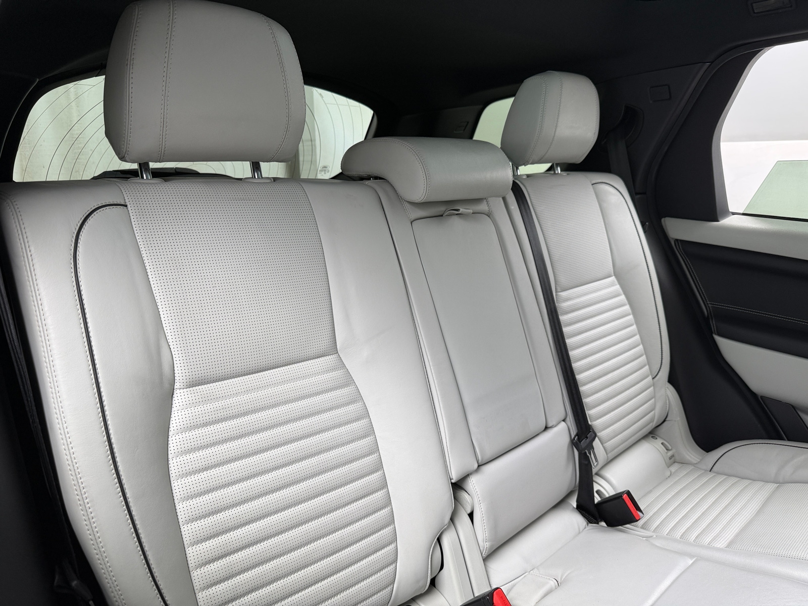 Thumbnail: 2019 Land Rover Discovery Sport - 5