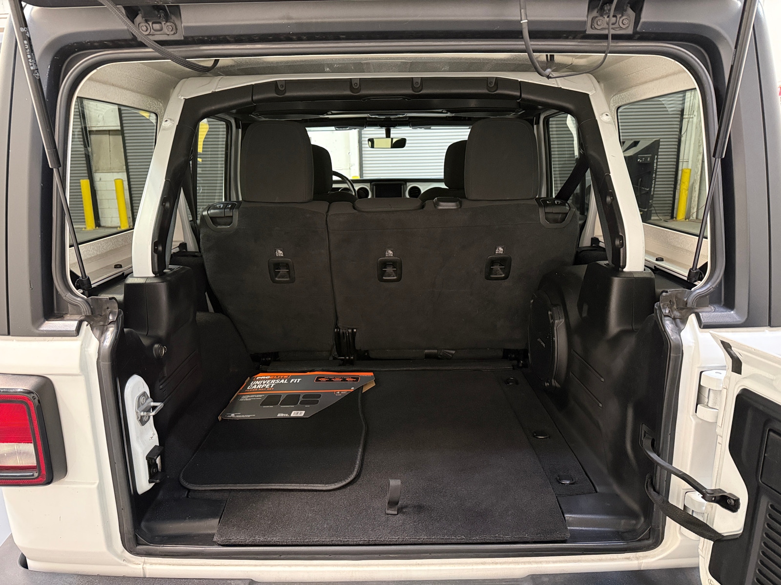 Thumbnail: 2021 Jeep Wrangler - 7