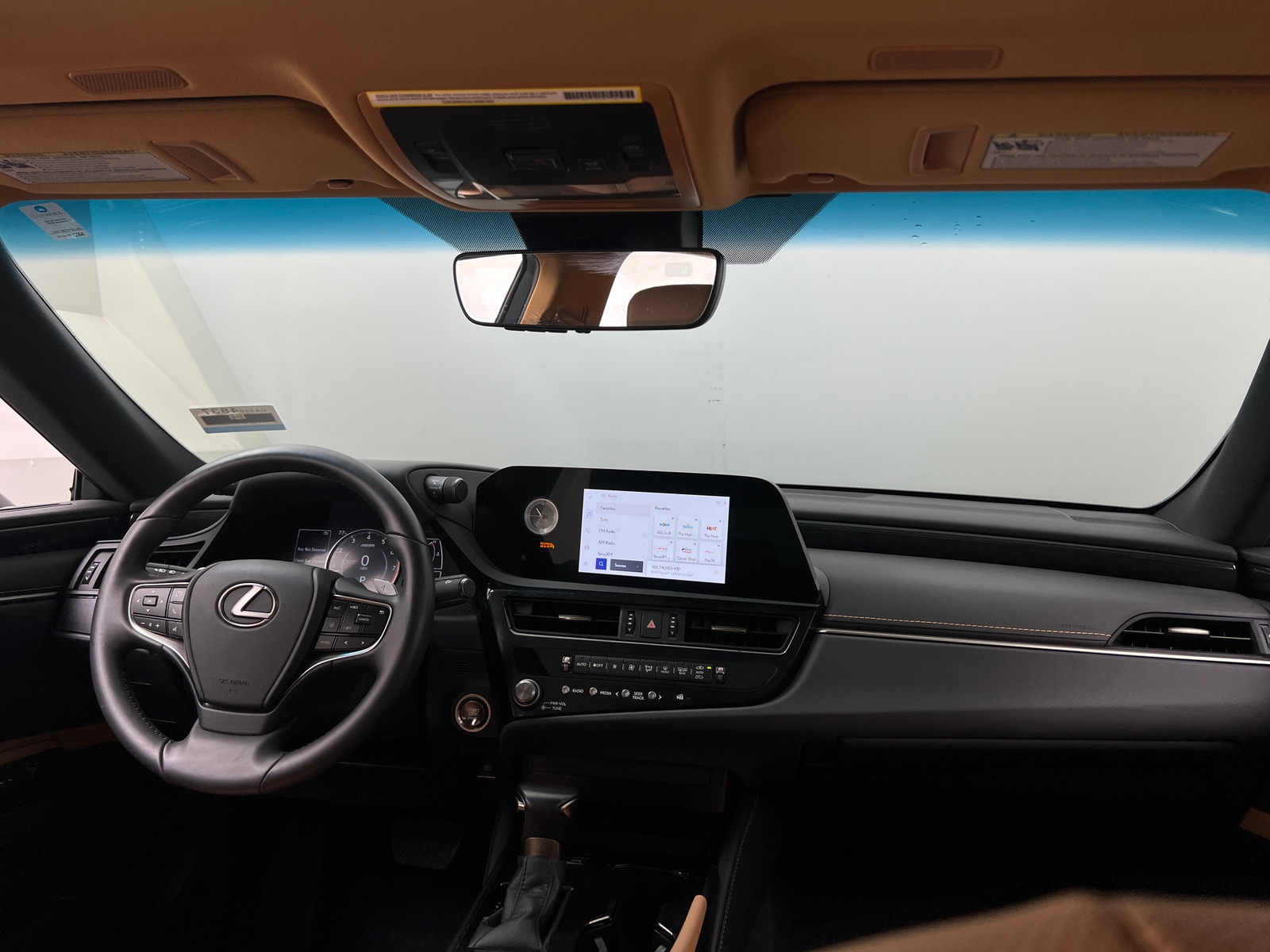 Thumbnail: 2023 Lexus ES - 2