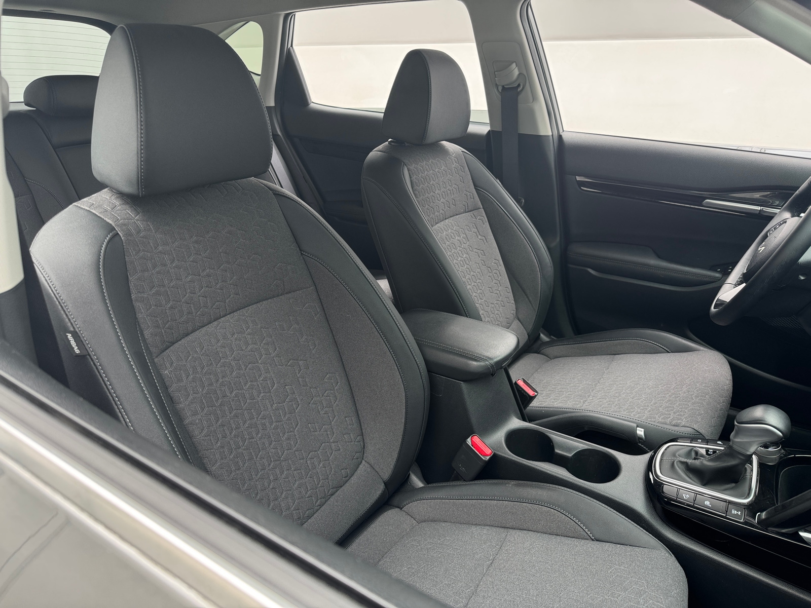 Thumbnail: 2024 Kia Seltos - 2