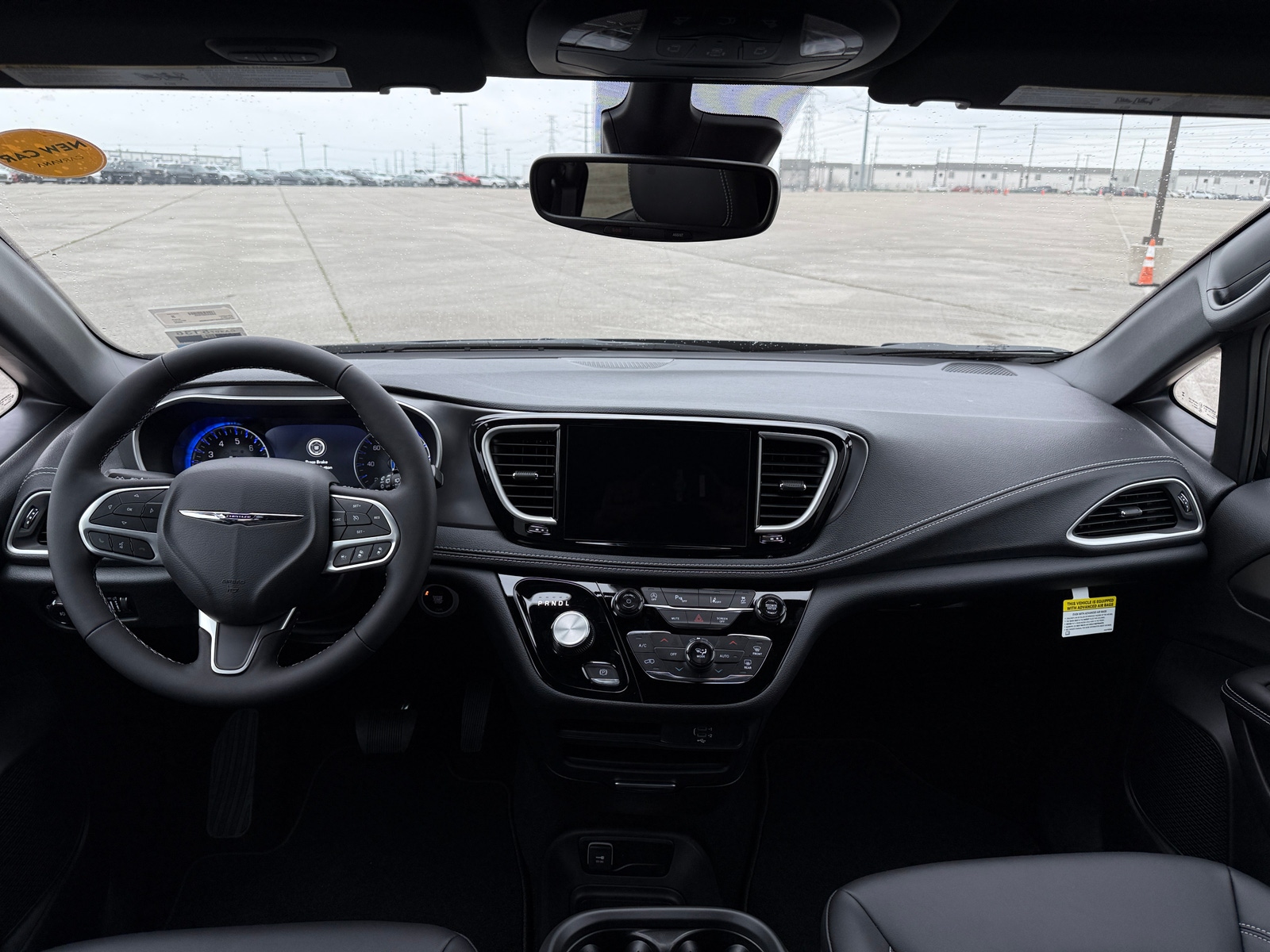 Thumbnail: 2026 Chrysler Pacifica - 2