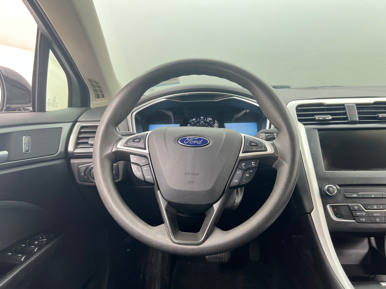 Thumbnail: 2016 Ford Fusion - 5