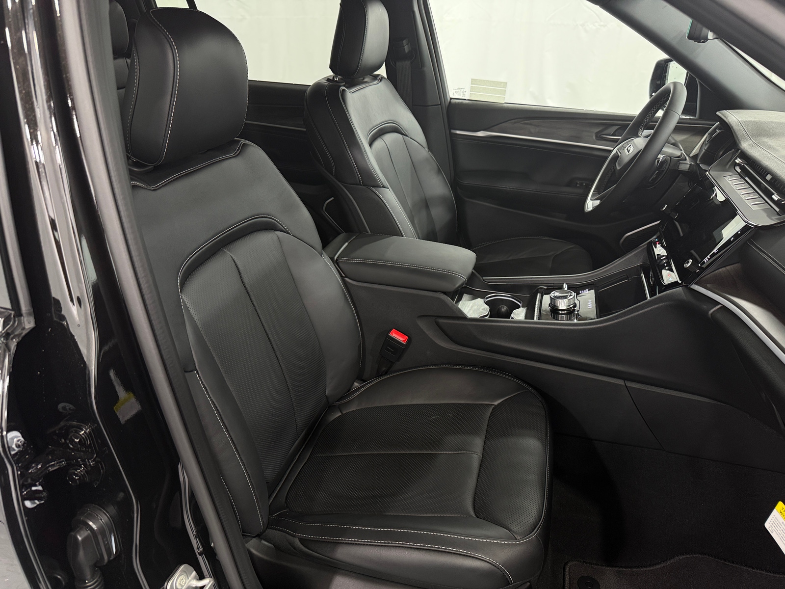 Thumbnail: 2026 Jeep Grand Cherokee L - 2