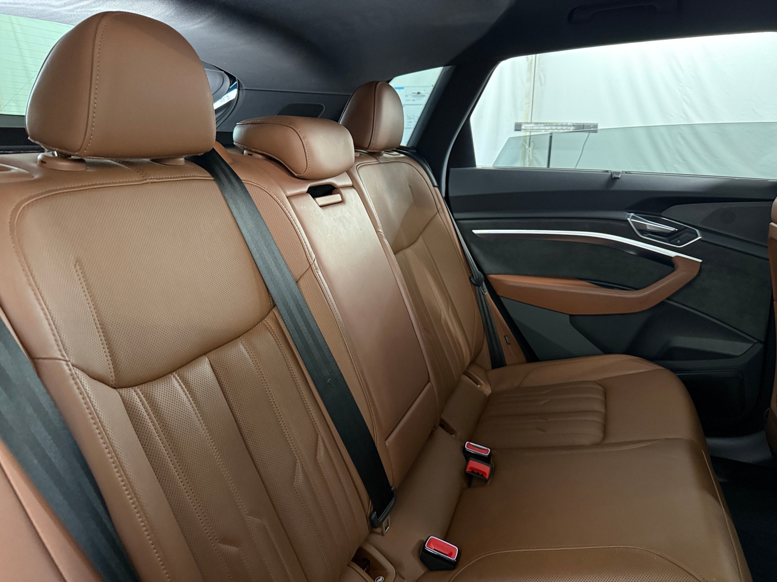 Thumbnail: 2019 Audi e-tron - 5