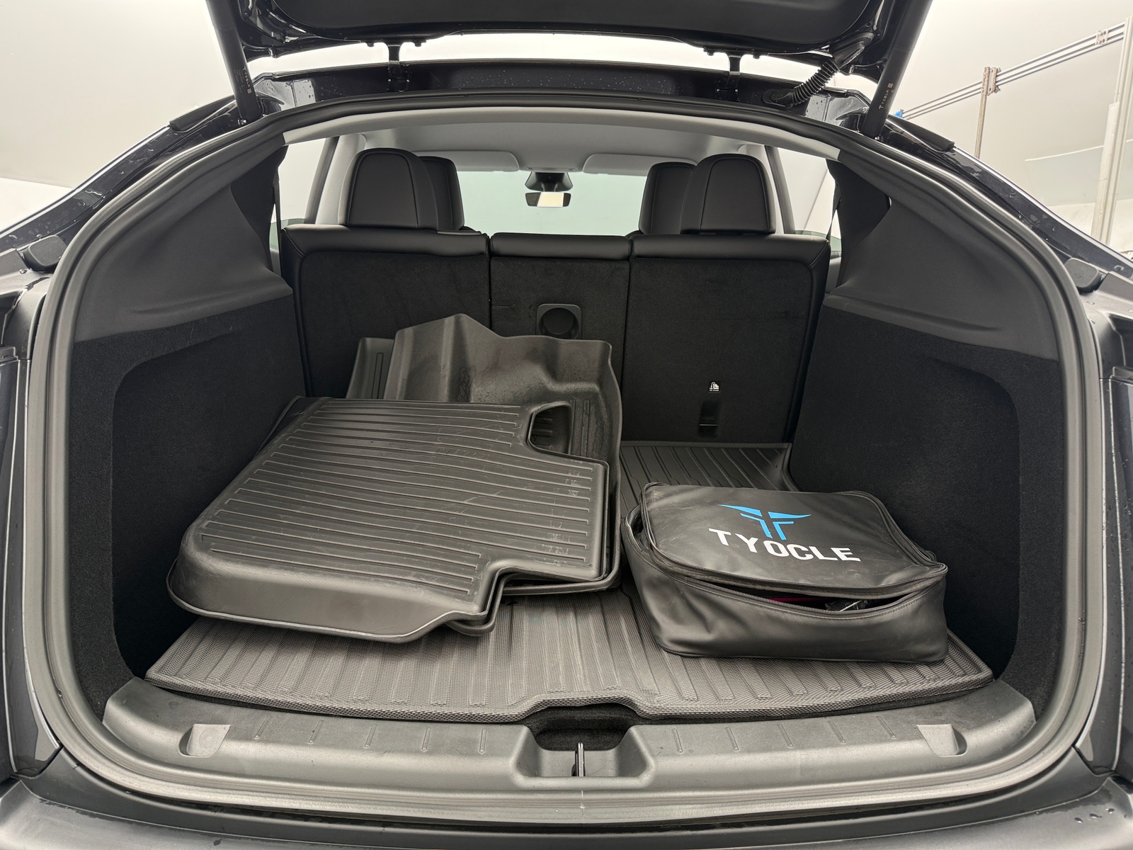 Thumbnail: 2026 Tesla Model Y - 7