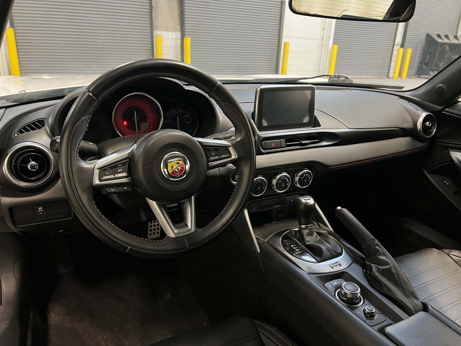 Thumbnail: 2018 Fiat 124 Spider - 2