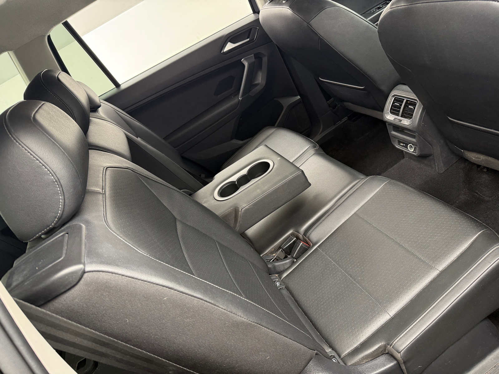 Thumbnail: 2018 Volkswagen Tiguan - 5