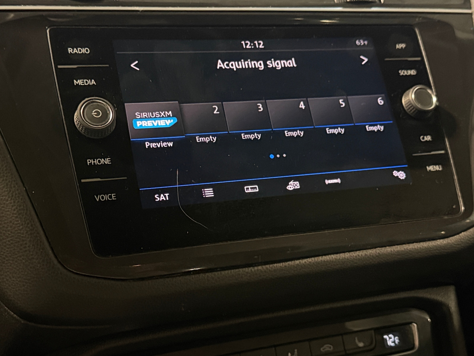 Thumbnail: 2018 Volkswagen Tiguan - 3