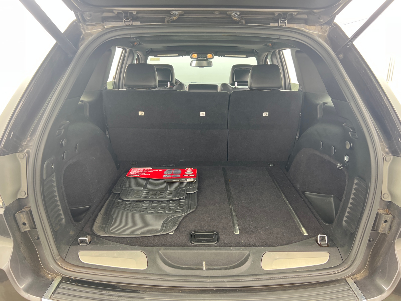 Thumbnail: 2015 Jeep Grand Cherokee - 6