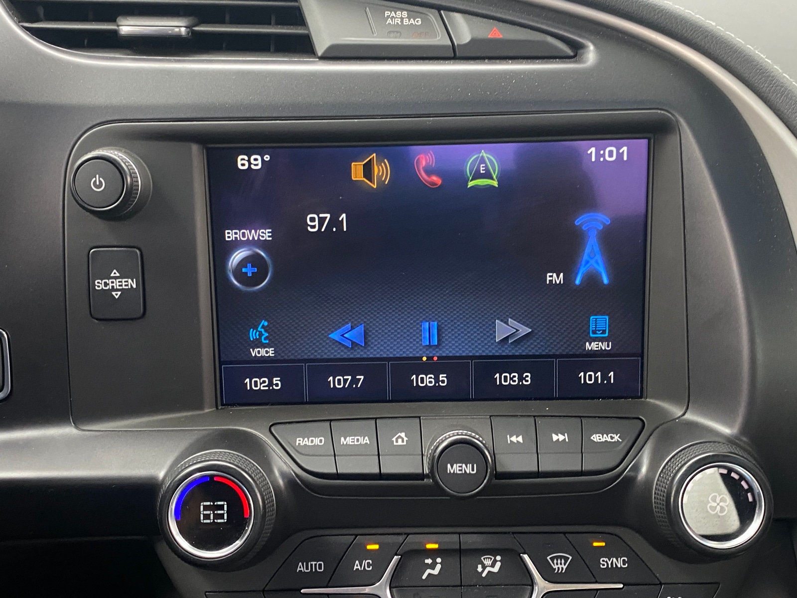 Thumbnail: 2015 Chevrolet Corvette - 2