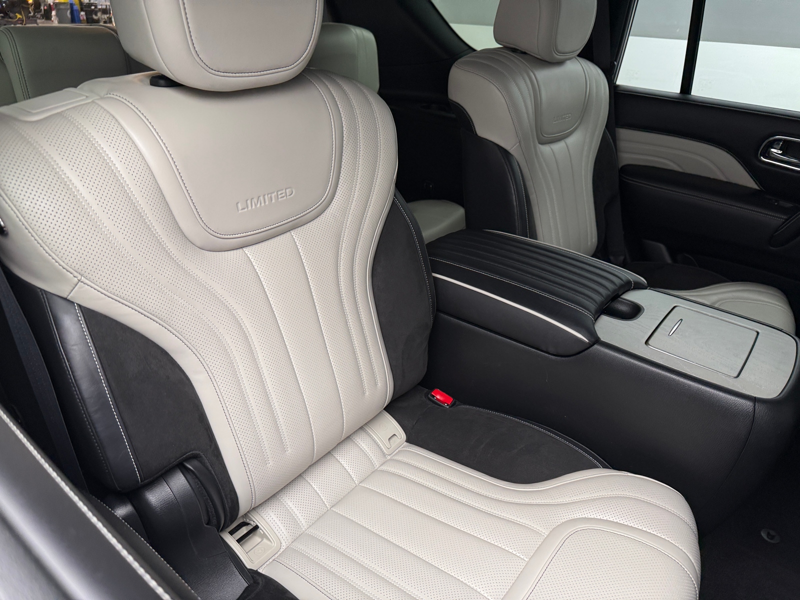 Thumbnail: 2019 INFINITI QX80 - 5