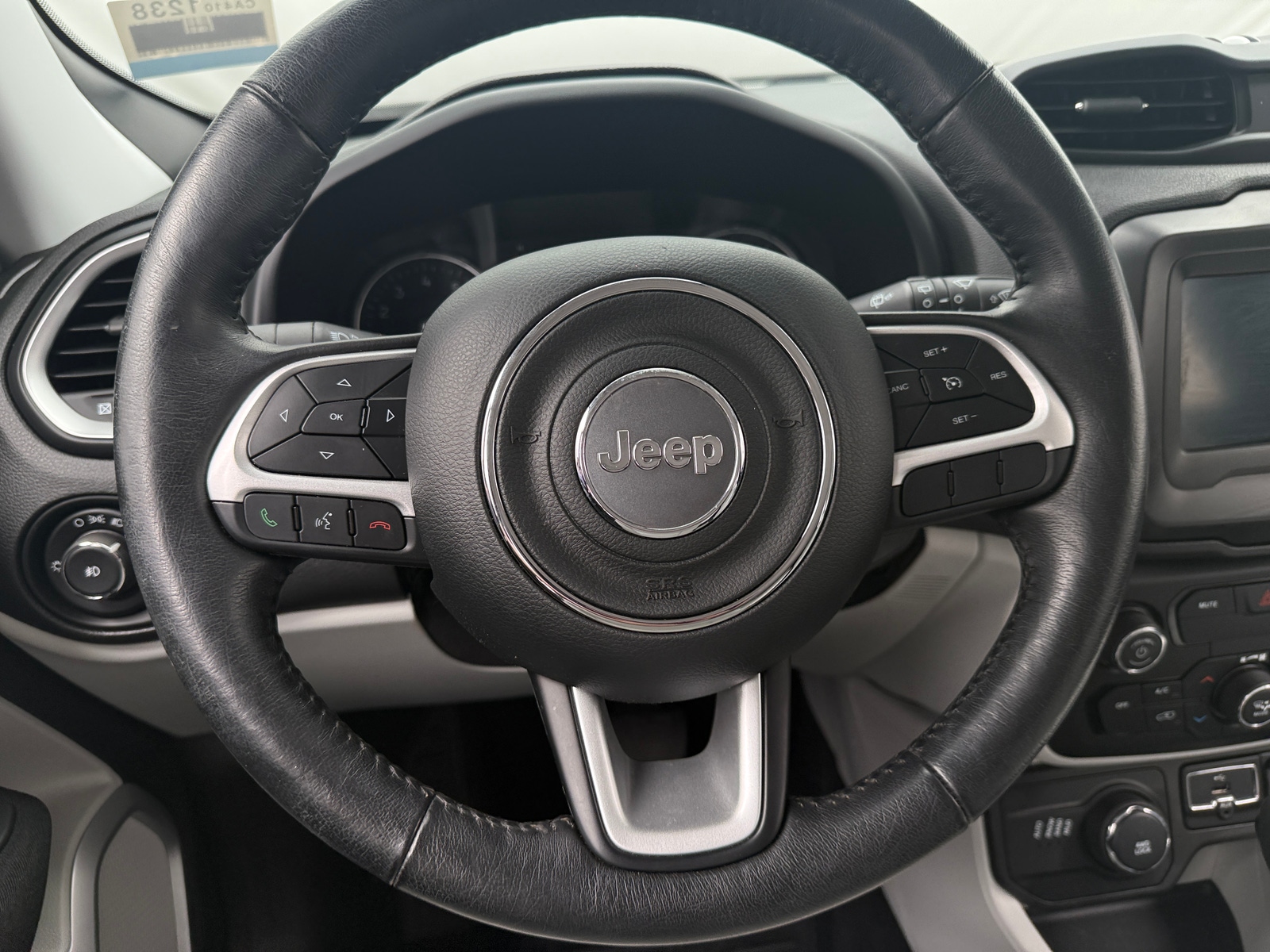 Thumbnail: 2018 Jeep Renegade - 5